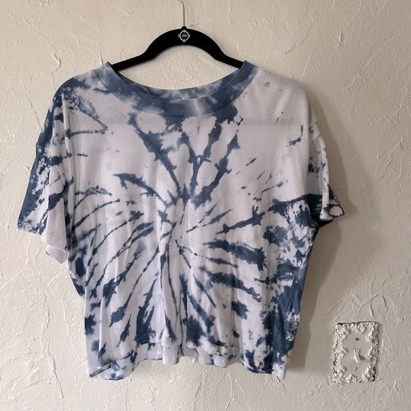 Blue and white tie dye cropped t-shirt sz large - Picture 1 of 4